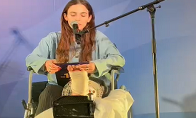 חוזרת לחיים: שורדת השבי מיה רגב סיימה את תקופת השיקום בשיבא